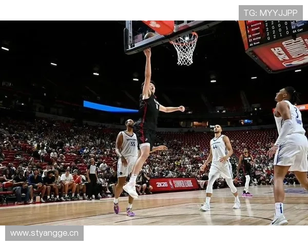 开拓者鏖战太阳激战四节逆转取胜夏季联赛精彩集锦