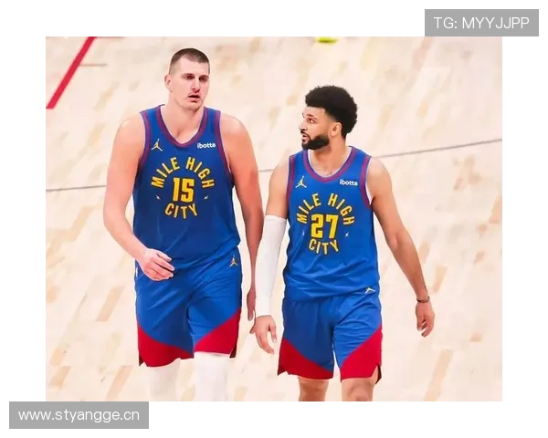 约基奇赛季第十次三双掘金发布精彩数据海报展现超凡实力